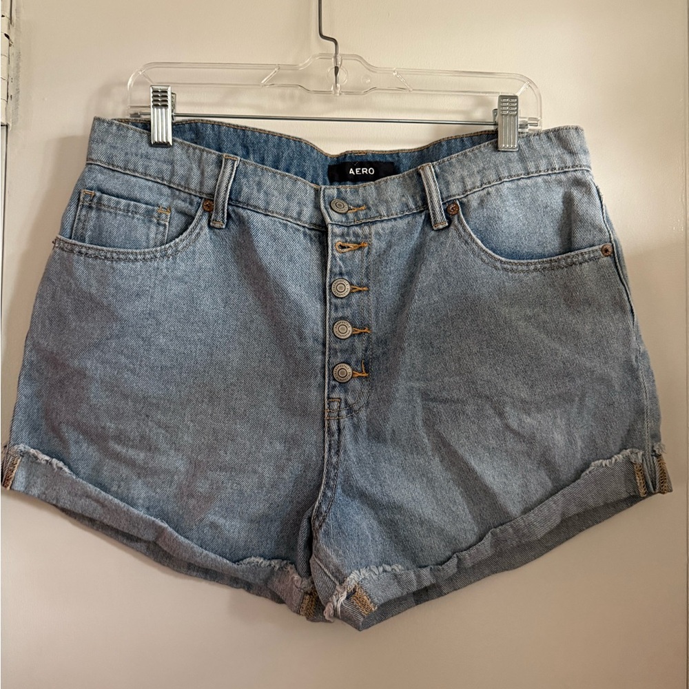 Aero Women's Light Blue Jean Mom Shorts, Size 12